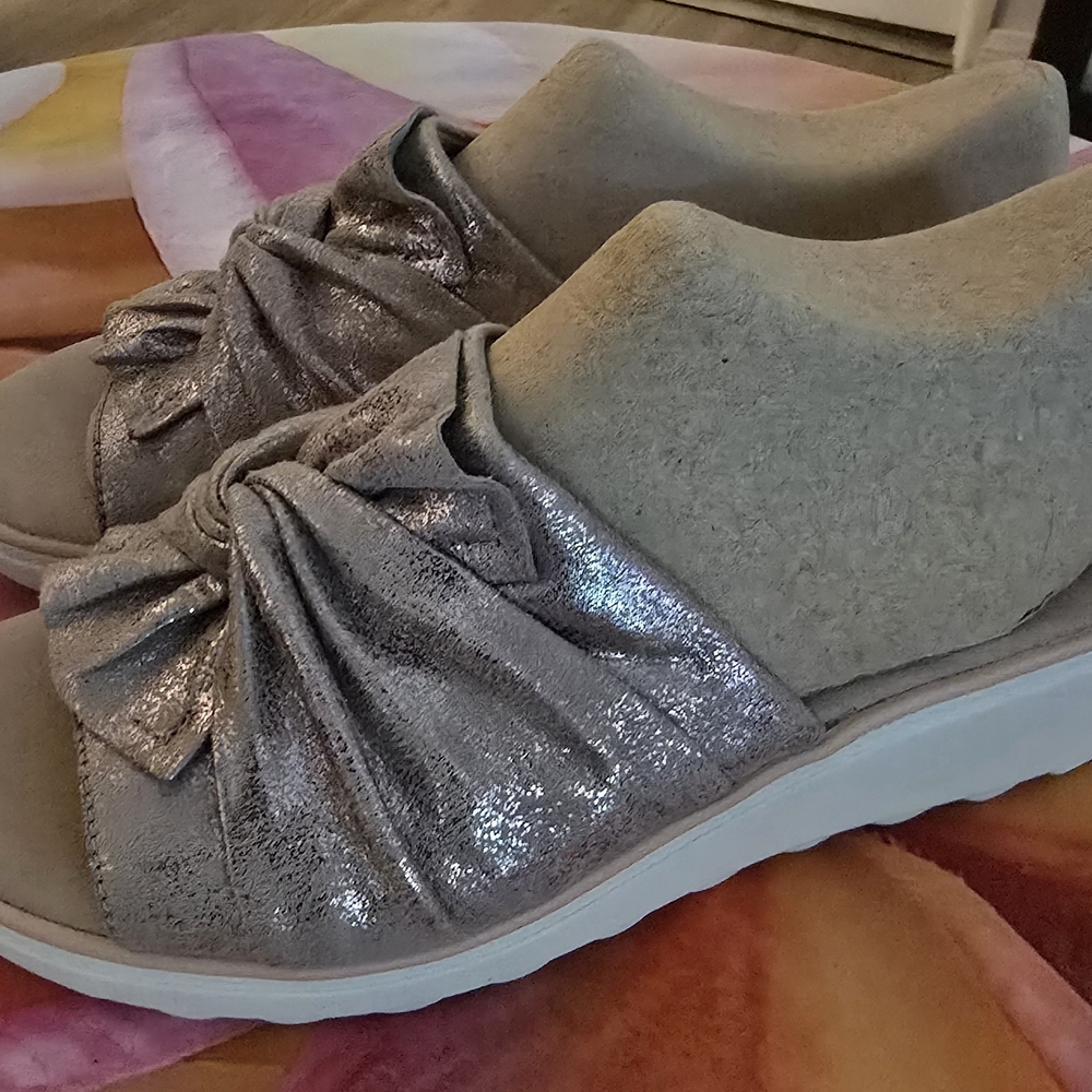 Clarksb Elegant Silver Women's Slip-On Shoes Size 8.5